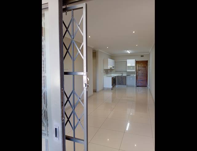 1 BEDROOM APARTMENT TO LET IN UMHLANGA RIDGE